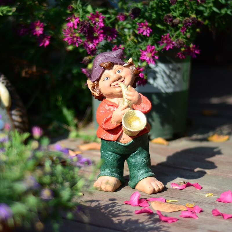 nain de jardin trompettiste